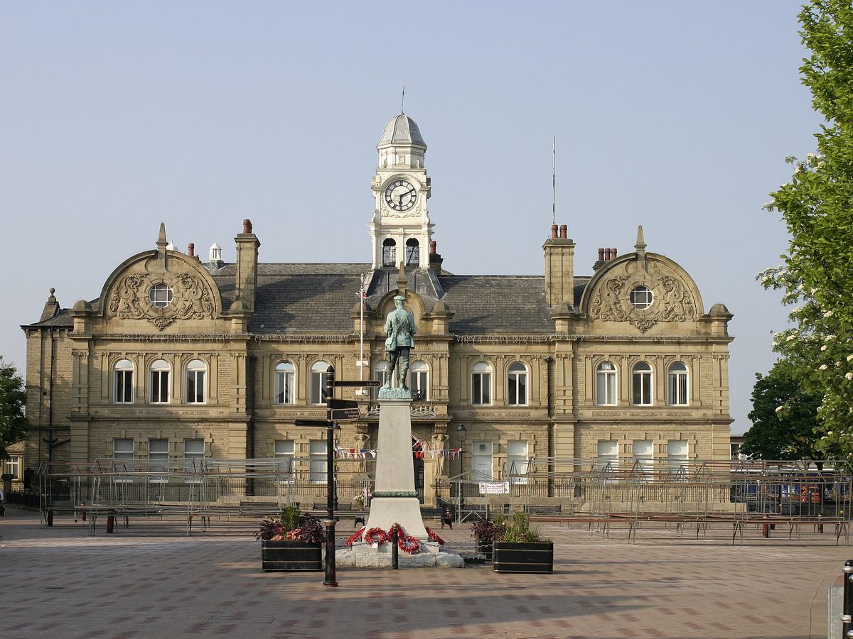 Ossett Town Hall. Photo by Thedmcmeister, CC BY 3.0, via Wikimedia Commons. Ossett Town Hall