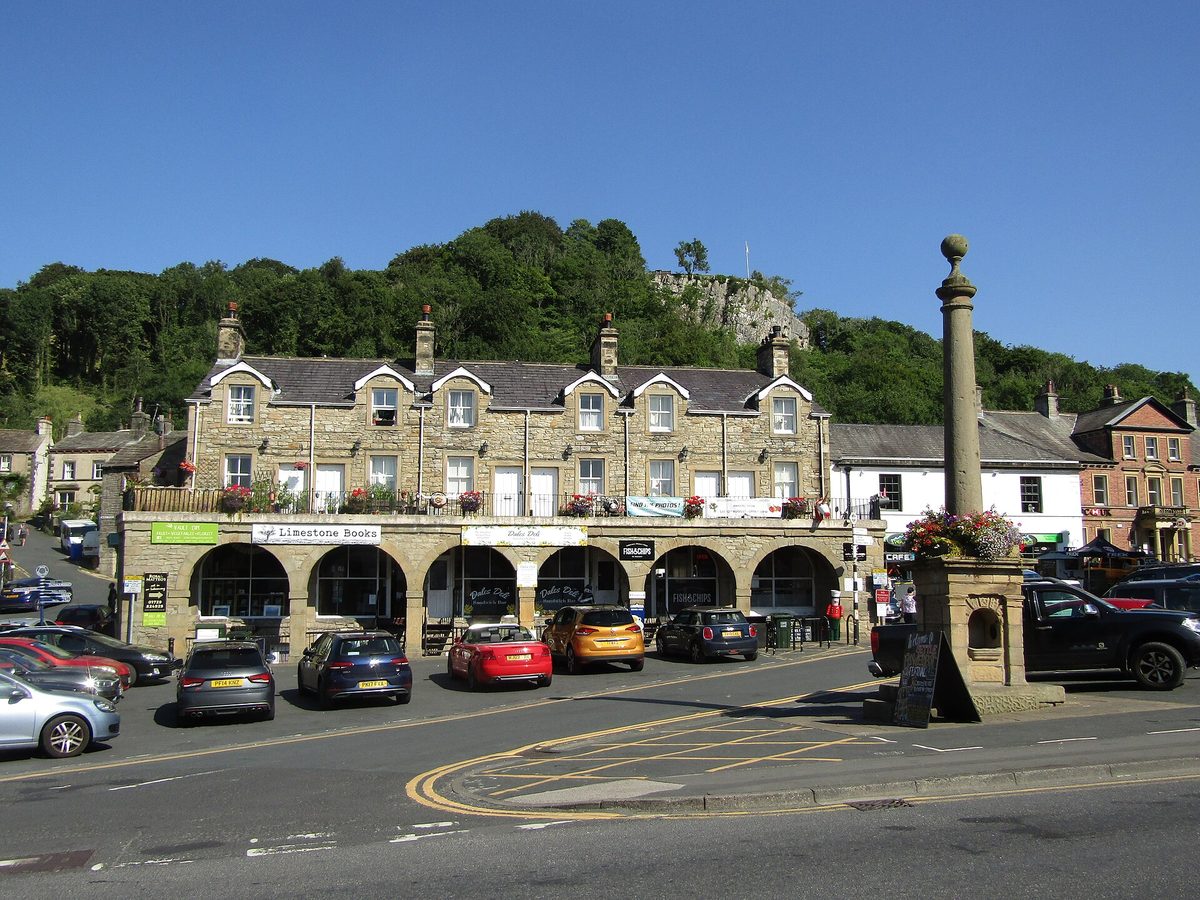 The Shambles and Market Cross, Settle. Photo by Colin Smith, CC BY-SA 2.0, via Wikimedia Commons. The Shambles and Market Cross, Settle